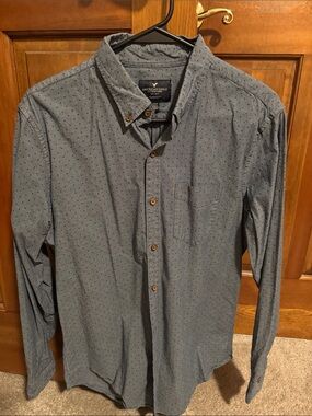 American Eagle Outfitters Men's Blue Dot-Print Button-Up Shirt